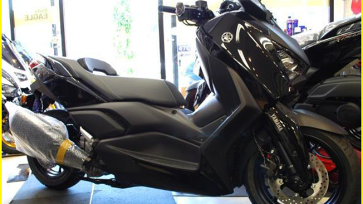 ヤマハ Ｘ－ＭＡＸ２５０／８ｃｍローダウン２０２４